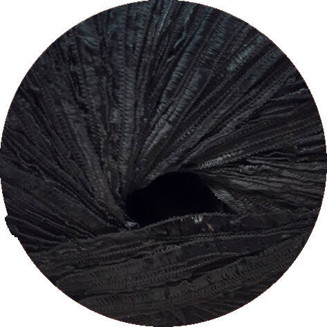 04 - black